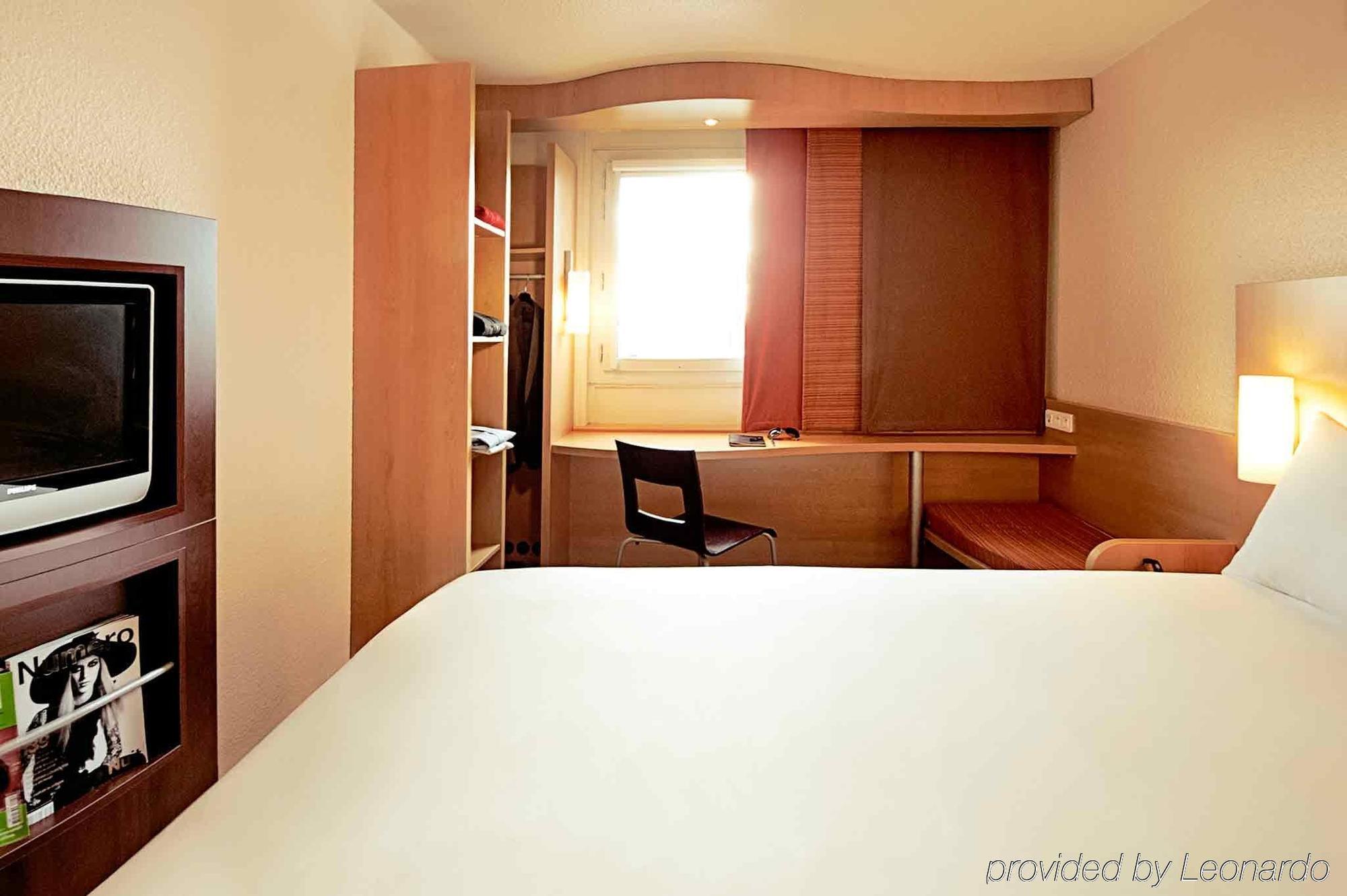Ibis Chengdu Yongfeng Hotel Экстерьер фото